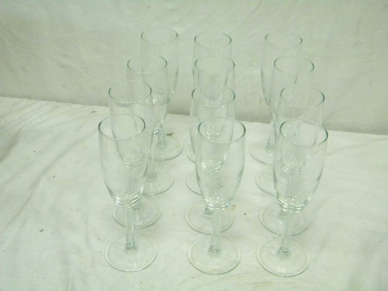 lot 121 image: Barware Lot
