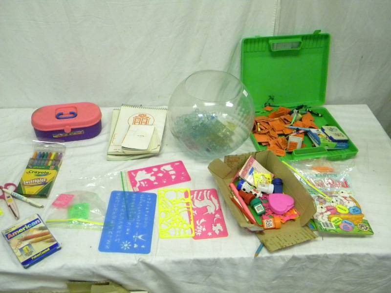 lot 193 image: Arts and Crafts