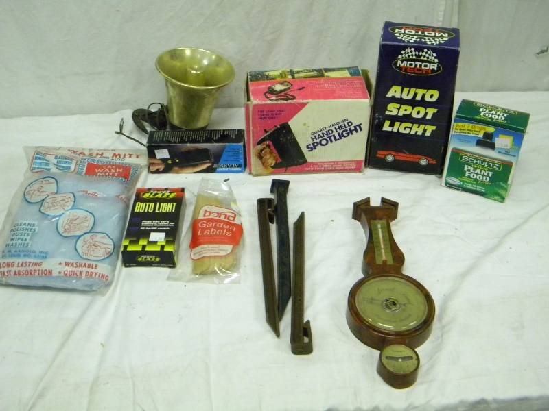 lot 218 image: Lot of Automotive Items