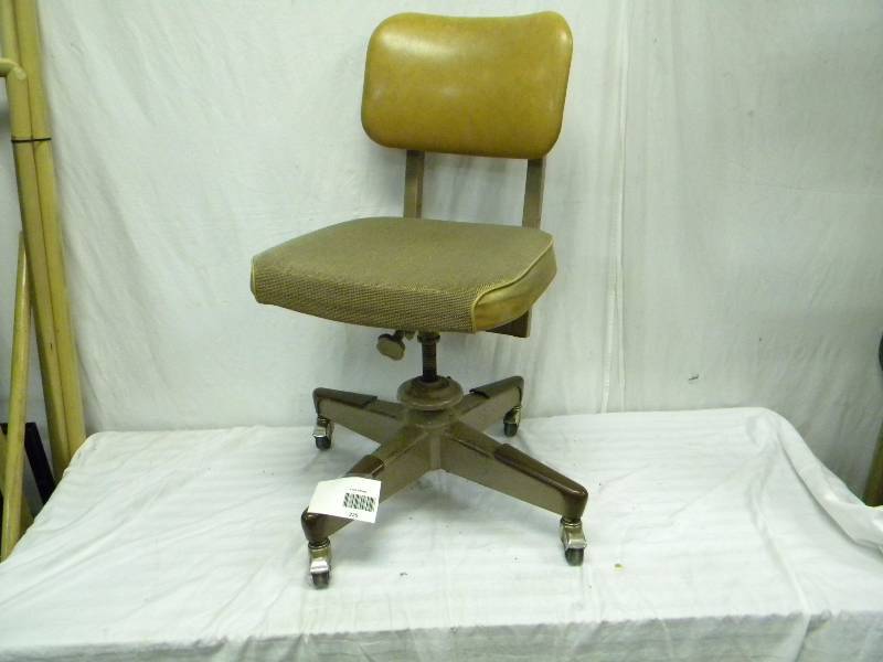 lot 225 image: Office Chair