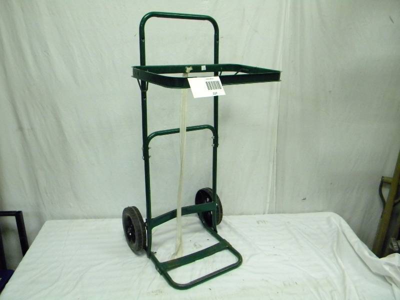 lot 227 image: Leaf Bagger