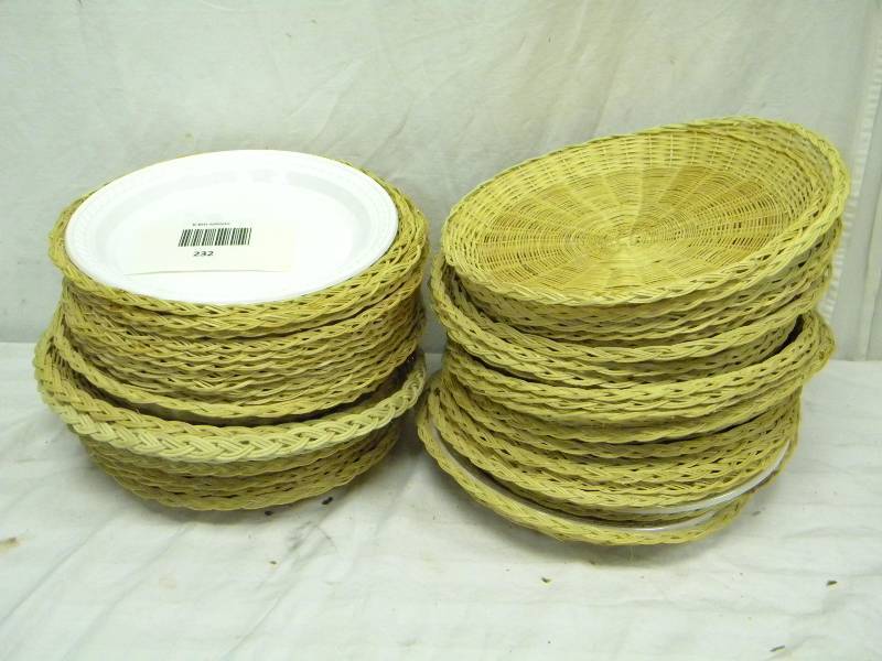lot 232 image: Wicker Plate Lot