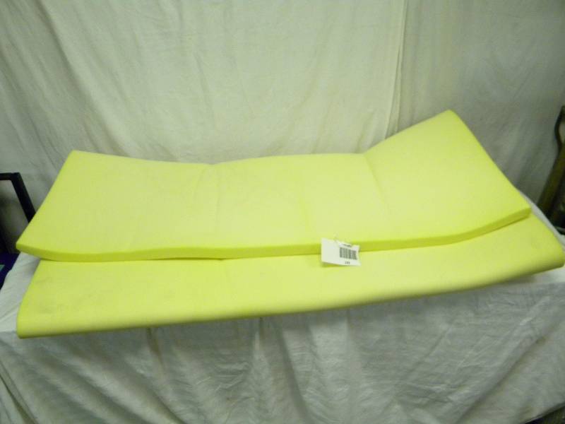 lot 235 image: Foam Padding