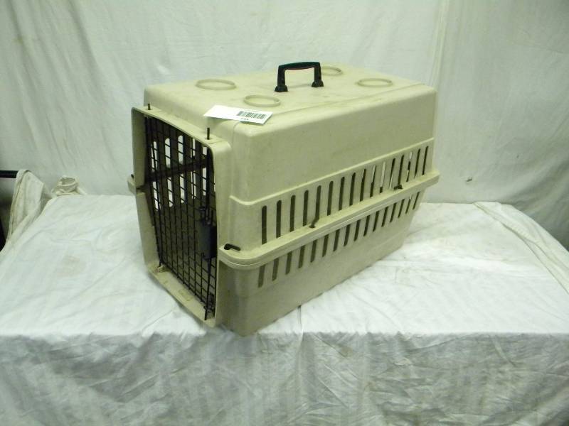 lot 243 image: Animal Carrier