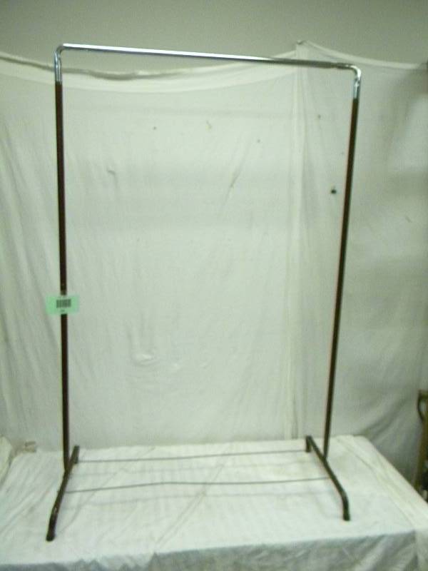 lot 254 image: Metal Clothing Rack