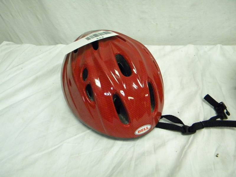 lot 323 image: Bell Kids Bike Helmet