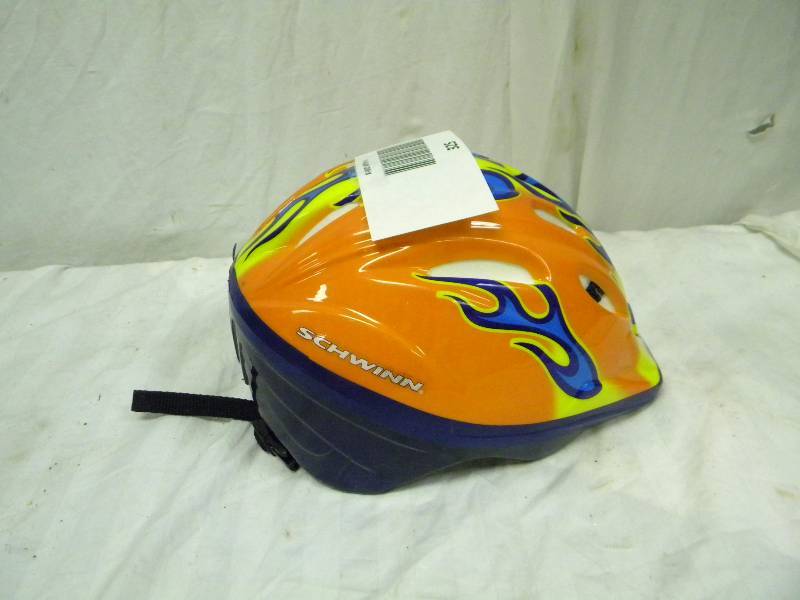 lot 325 image: Kids Schwinn Helmet