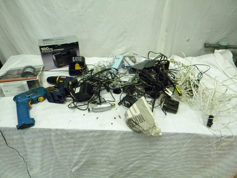 lot 333 image: Electrical Lot