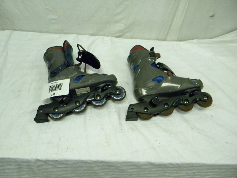 lot 334 image: Rollerblades