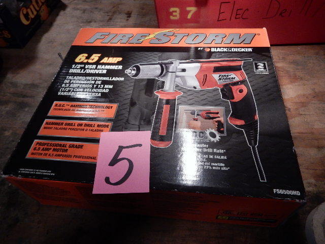 lot 5 image: Black and decker, Firestorm, 6.5 AMP 12 in VSR Hammer Drill