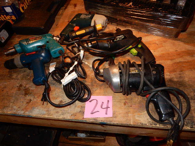lot 24 image: 5 Electric Drills.. Black and Decker, Makita, Kawasaki, Ryobi,  38in and others