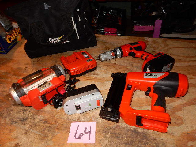 lot 64 image: Black and Decker Firestorm Set.. 2 Batteries and Charger..