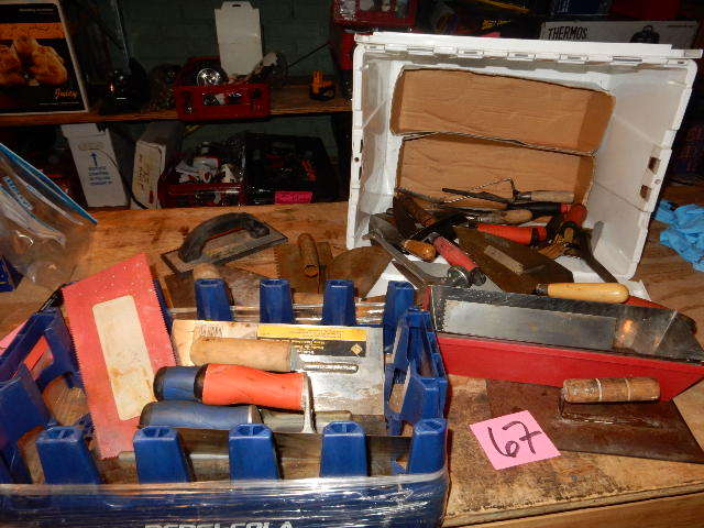lot 67 image: Large lot of Cement tools