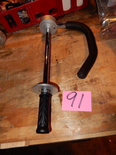 lot 91 image: Stretch wrap hand held tool