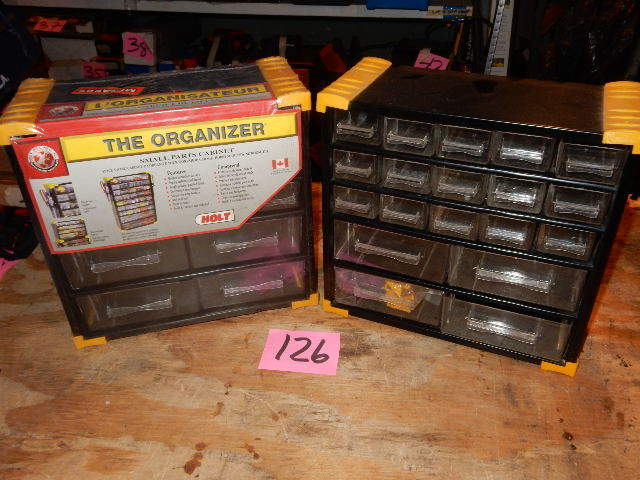 lot 126 image: 2, Plastic Organizers..