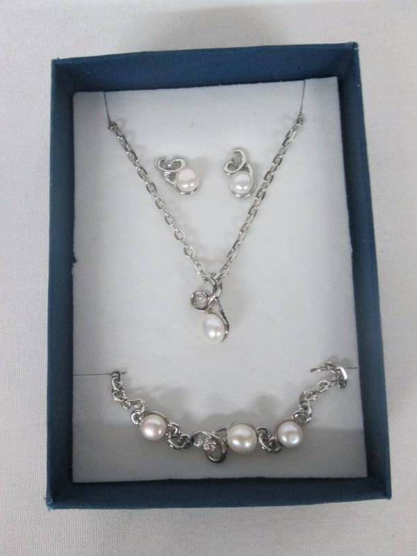 Pearl & CZ Accent Jewelry Set
