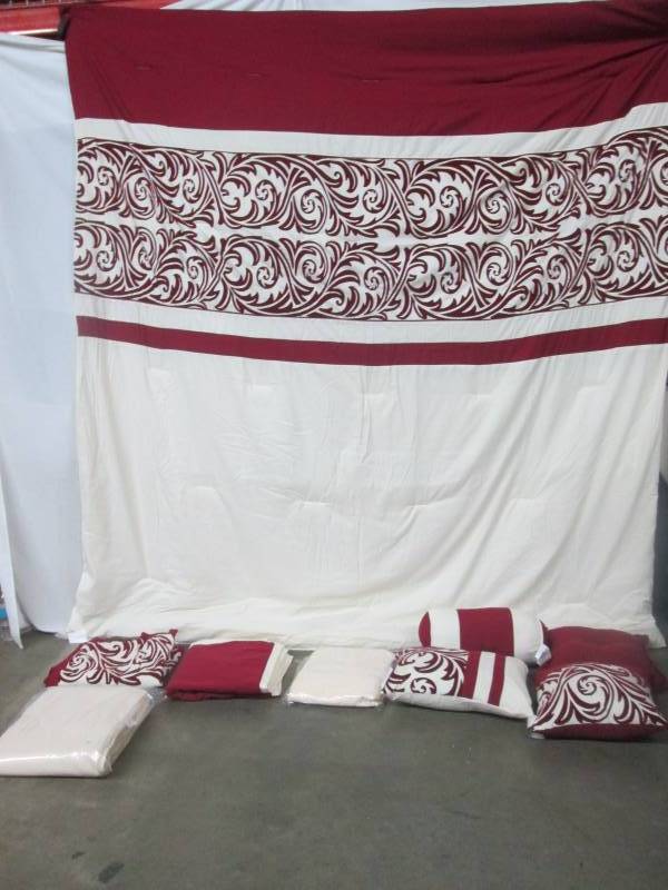 Alcove Ambrosia 30-pc. Comforter Super Set - Queen