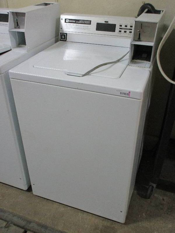 Maytag Commercial Washing machine