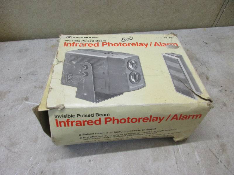 Photorelay alarm