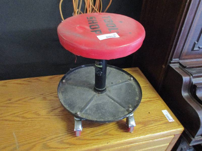 Shop stool
