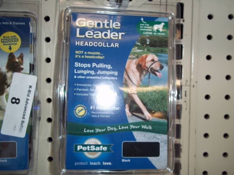 lot 9 image: Pet Safe Gentle Leader Pet Collar size large