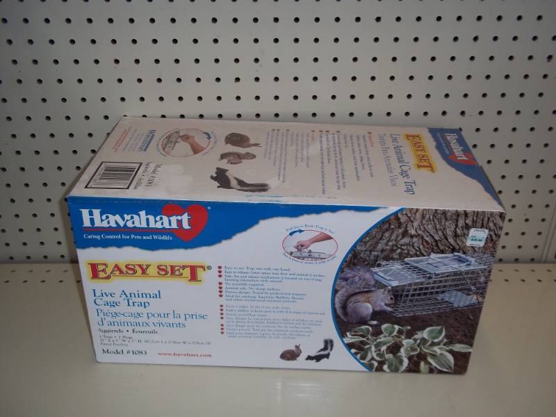 lot 29 image: Havaheart Easy Set Live Trap Model 1083