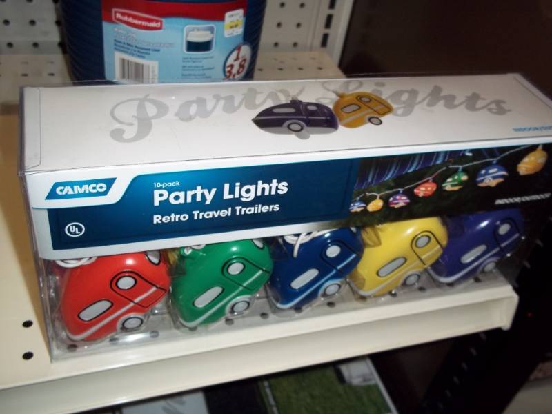 lot 113 image: RV Party Lights 8 ft