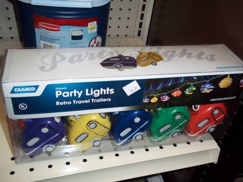 lot 114 image: RV Party Lights 8 ft