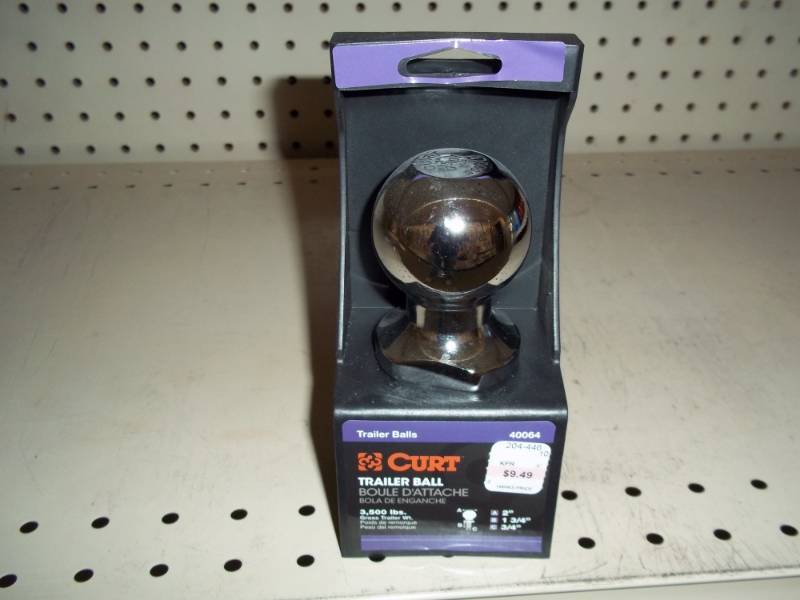 lot 162 image: 2 in Trailer Ball