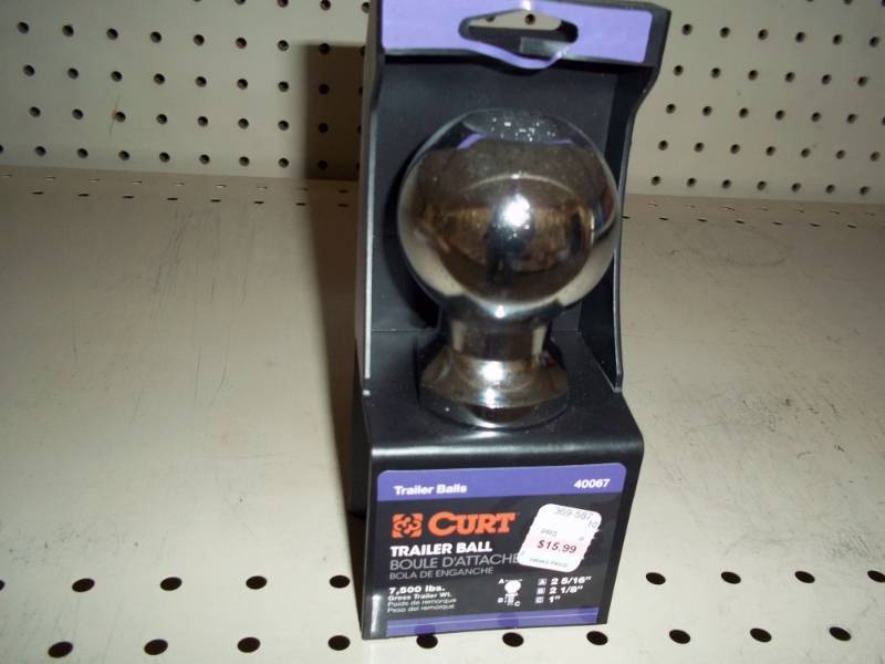 lot 163 image: 2 516 in Trailer Ball