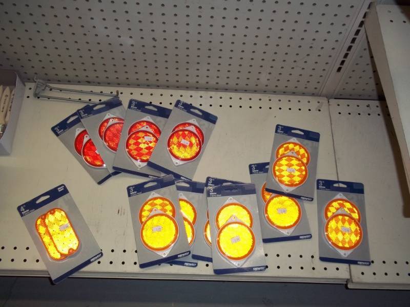 lot 169 image: Lot of Assorted Reflectors