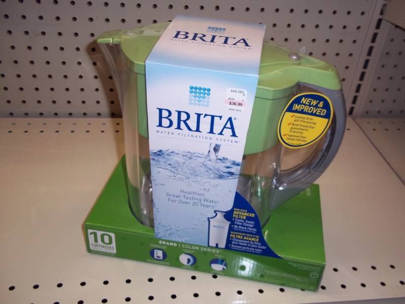 lot 198 image: Brita Water Filter Pitcher