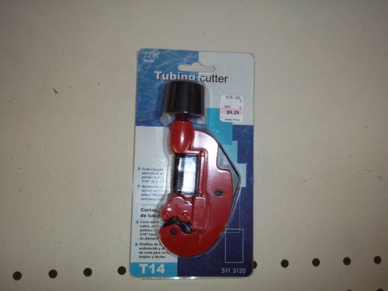 lot 213 image: Tubing Cutter
