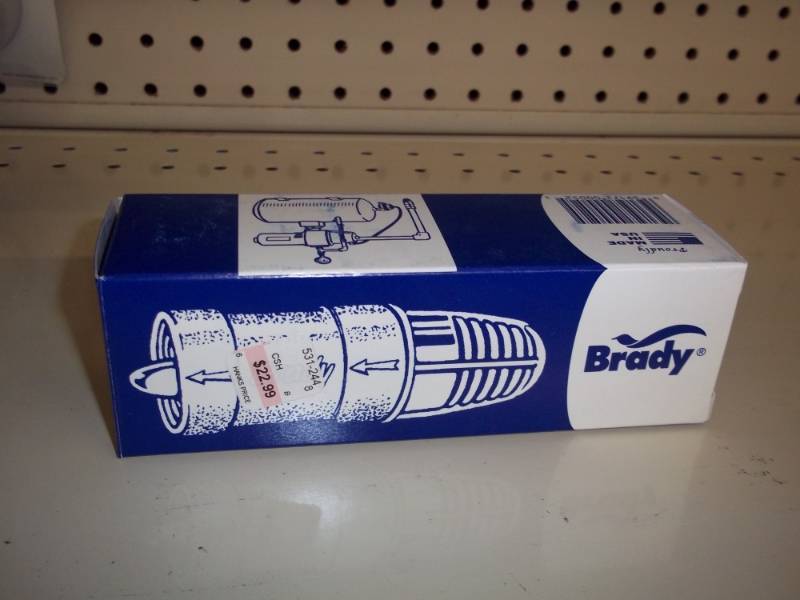 lot 240 image: Foot Valve 1 14 in