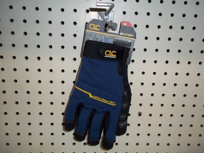 lot 266 image: Flex Grip Gloves Size Med