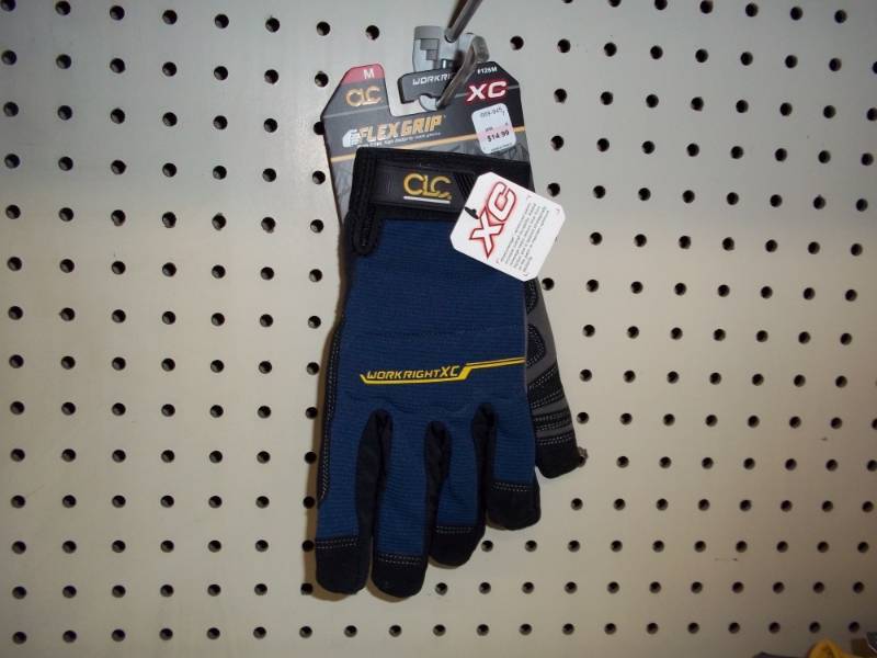 lot 267 image: Flex Grip Gloves Size Med
