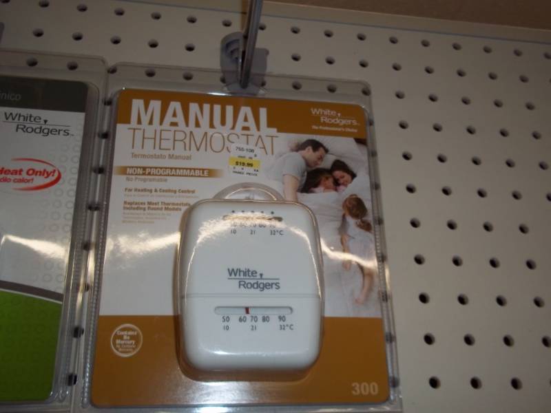 lot 330 image: Manual Thermostat