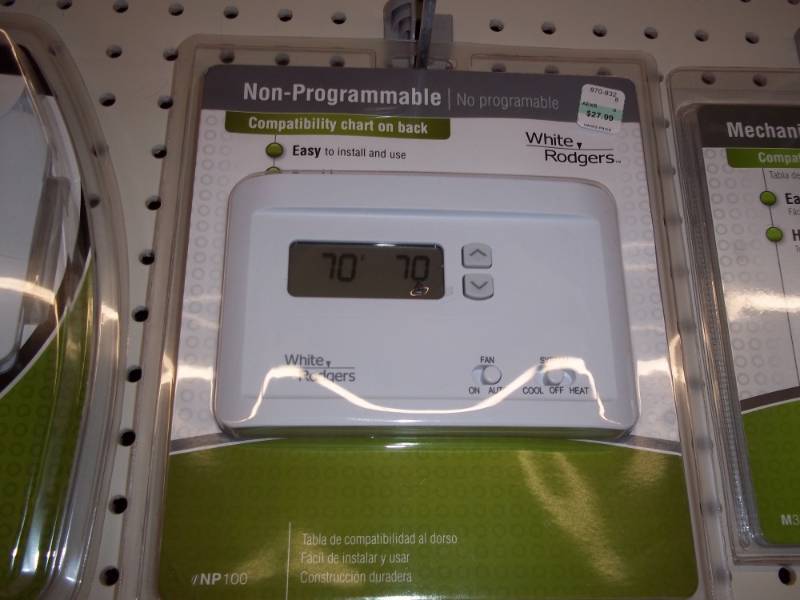 lot 333 image: Non Programmable Thermostat