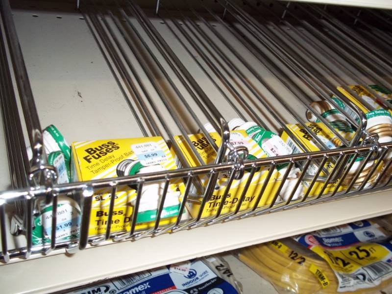 lot 346 image: 4 ft Shelf Of Fuses of Many Sizes includes Ballast