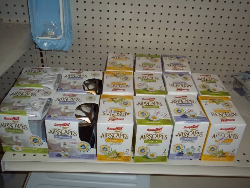 lot 386 image: Glade Airascapes with refills