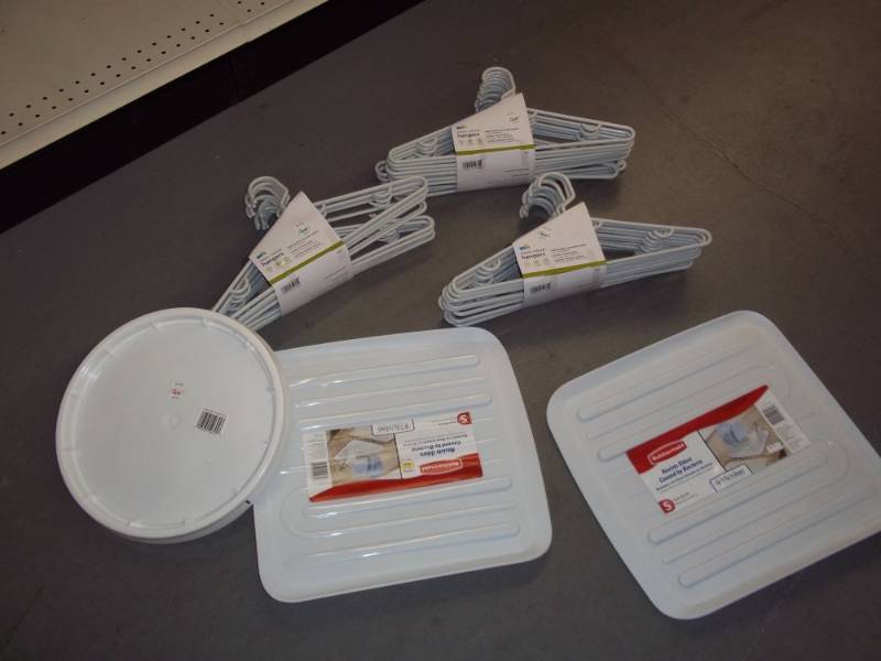 lot 387 image: Plastic Hangers, Drainer Pans, Bucket cover