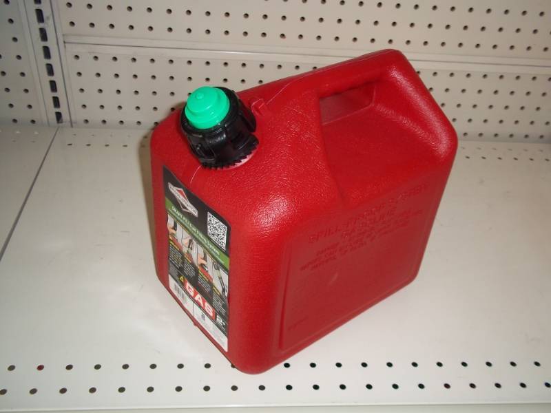 lot 445 image: 2 Gallon Gas Can