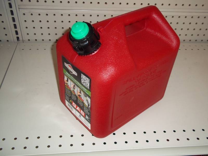 lot 451 image: 2 Gallon Gas Can