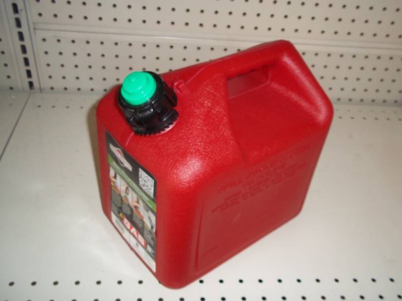 lot 457 image: 2 Gallon Gas Can