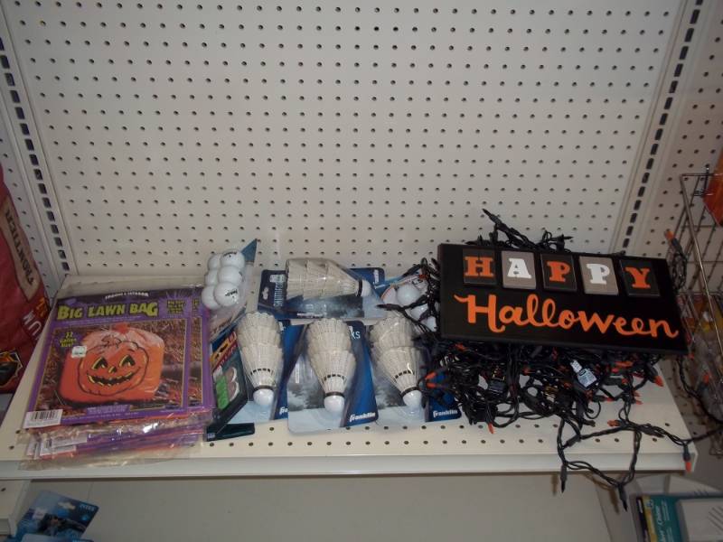 lot 488 image: Set of Used Happy Halloween lights, Ping Pong Balls, Halloween Lawn Bags, etc