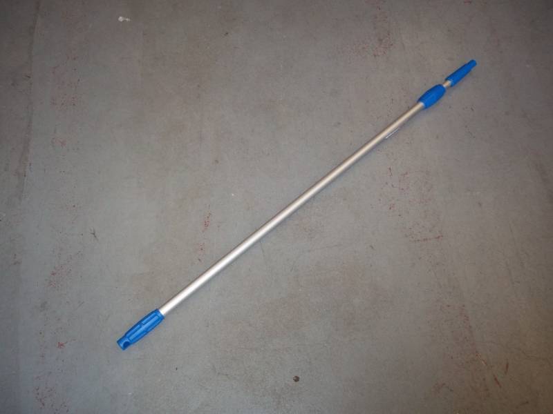 lot 492 image: Paint Pole Extender