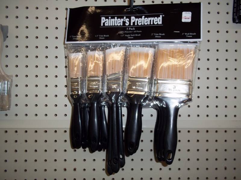 lot 512 image: Pack of 5 Brushes from 1 in to 3 in