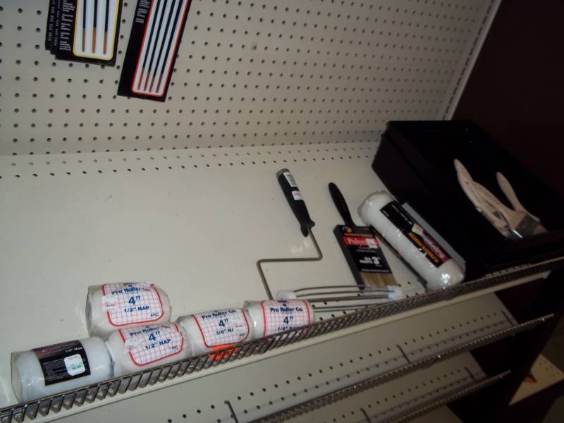 lot 517 image: Shelf Lot of Paint Pans, Paint Rollers, Brushes, etc