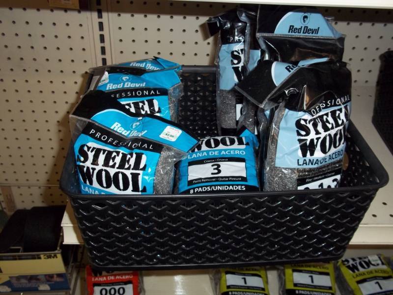 lot 526 image: Basket of Steel Wool Course