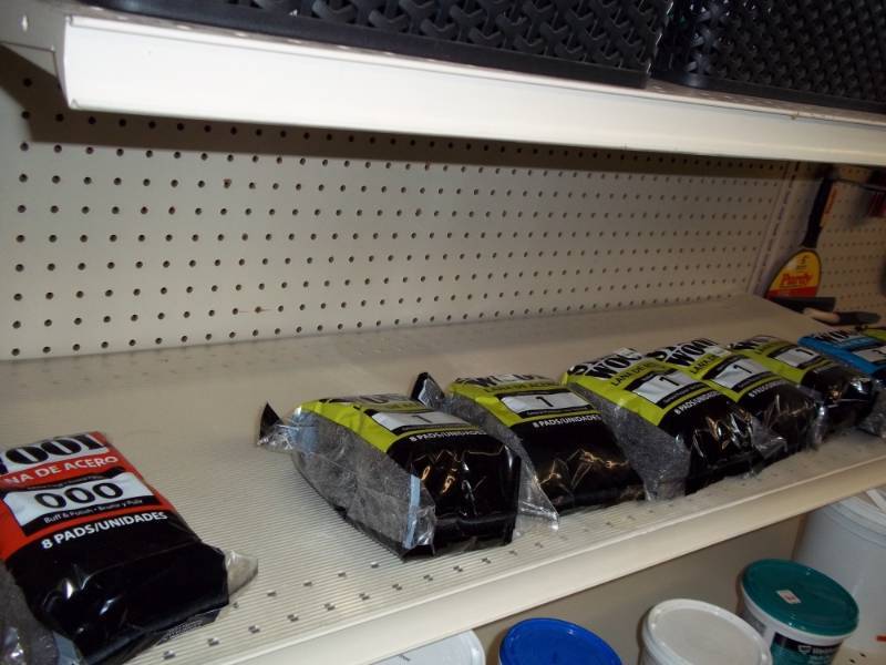lot 529 image: Shelf Lot of 8 bags of Steel Wool